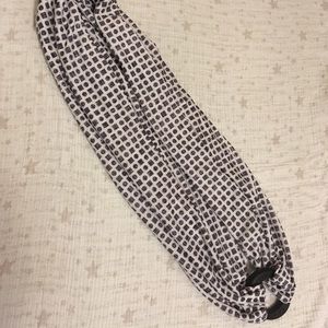 Boppy Teething Infinity Scarf